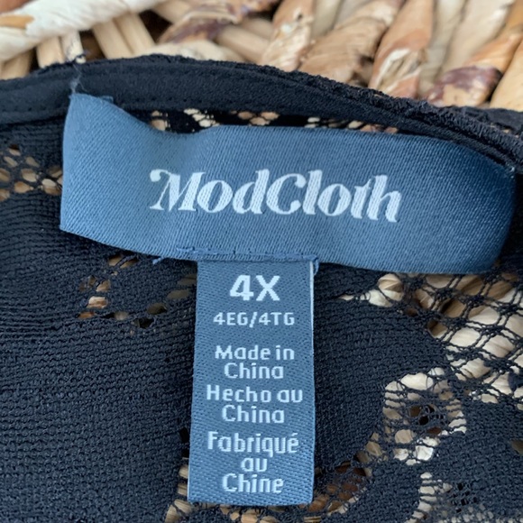 ModCloth Lavished in Lace Shift Dress - Picture 11 of 14